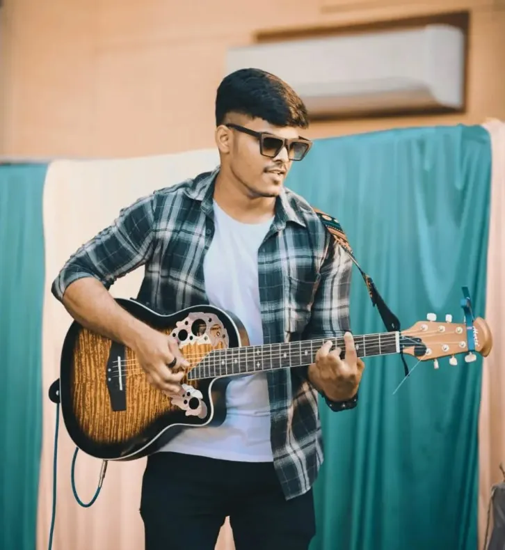 Soumya Ranjan Sahoo - Guitarist and Strings Instructor
